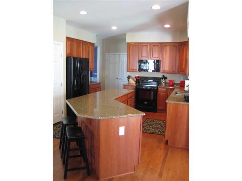 126 Walnut Drive McKees Rocks, PA 15136 - Photo 9 of 24 Kitchen.