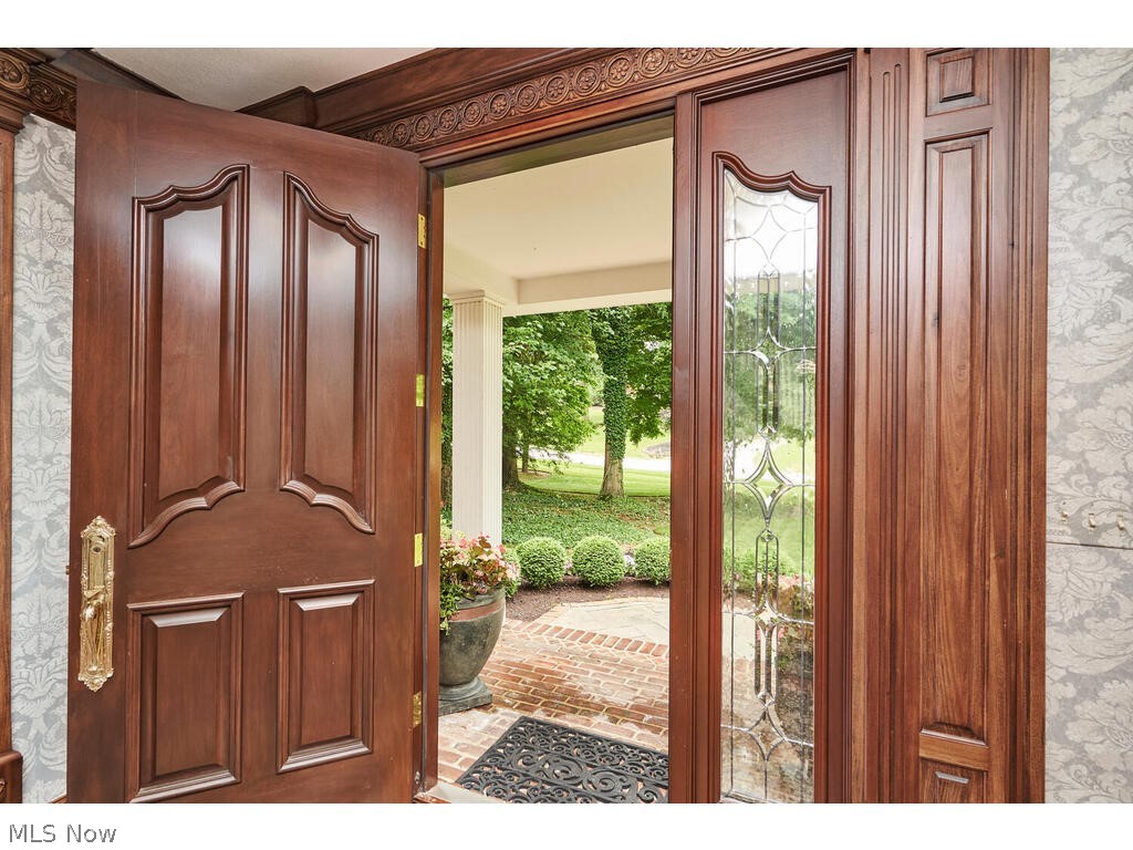 3000 Roundhill Road Akron, OH 44333 - Photo 16 of 45