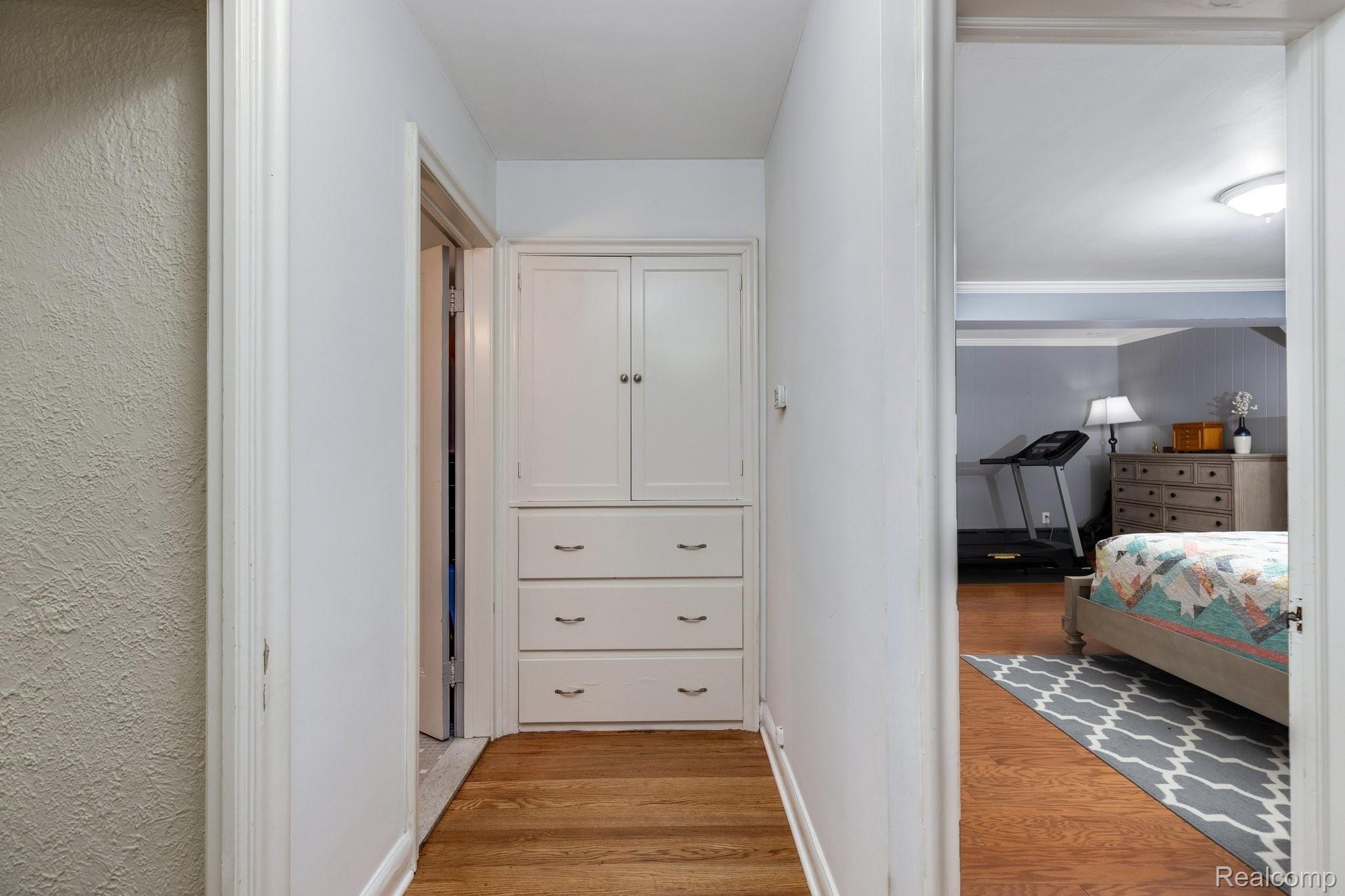 1336 Bishop Road Grosse Pointe, MI 48230 - Photo 19 of 36 1336+Bishop+Rd+Grosse+Pointe+Park-7-web.jpg