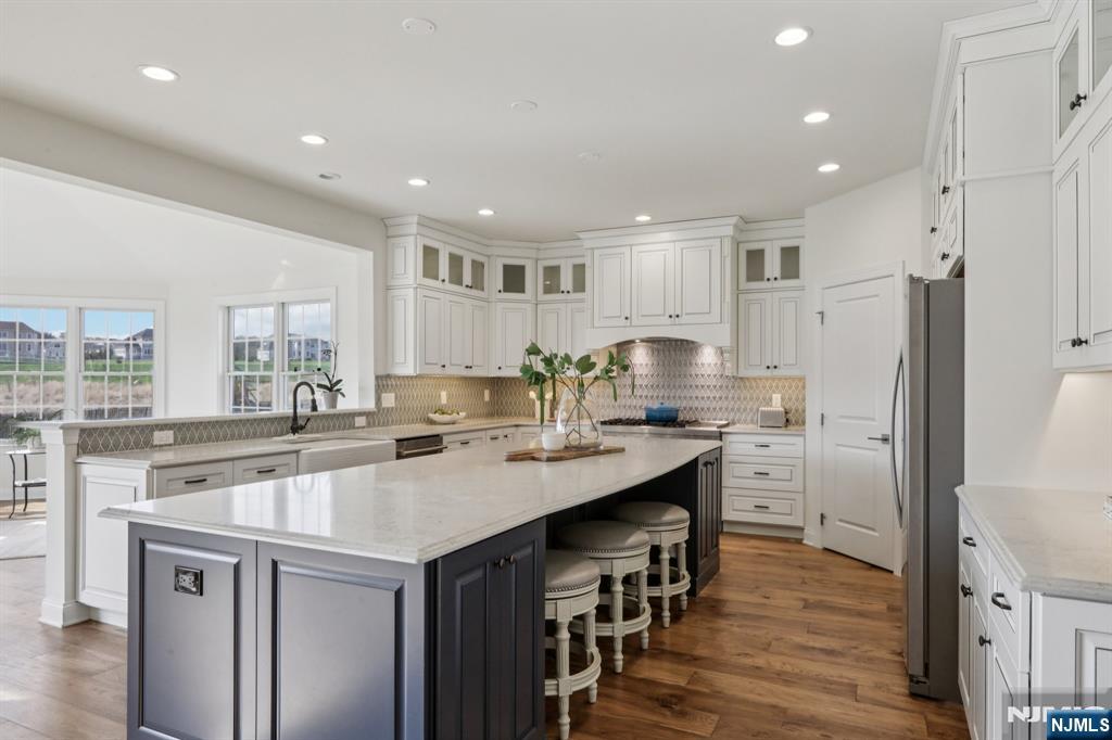22 Woodmere Road Upper Saddle River, NJ 07458 - Photo 7 of 40