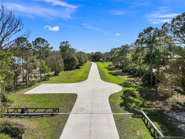 $7,995,000 | 5551 Southwest Mistletoe Lane, Palm City, FL 34990