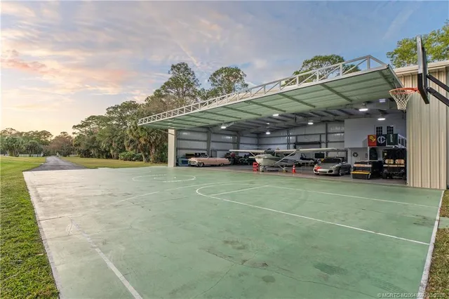 $7,995,000 | 5551 Southwest Mistletoe Lane, Palm City, FL 34990