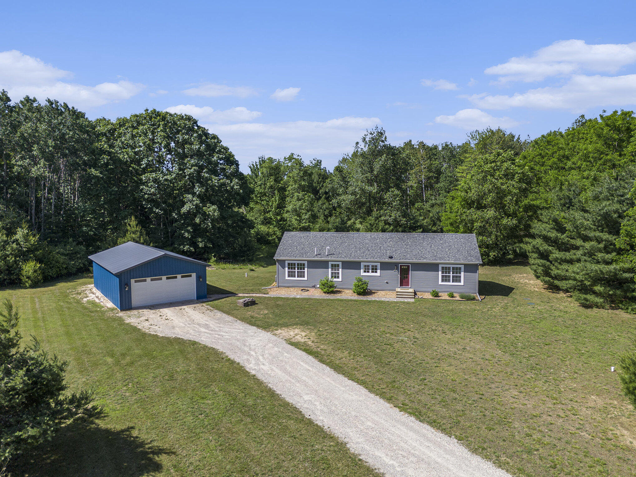 6127 River Road Manistee, MI 49660 - Photo 29 of 34 029_file_731