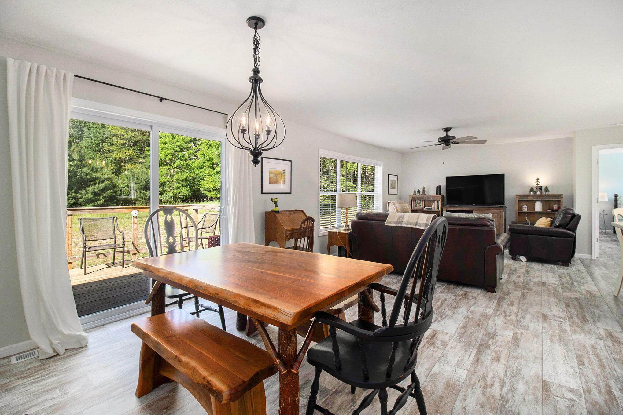 6127 River Road Manistee, MI 49660 - Photo 10 of 34 010_5r6a7813_298