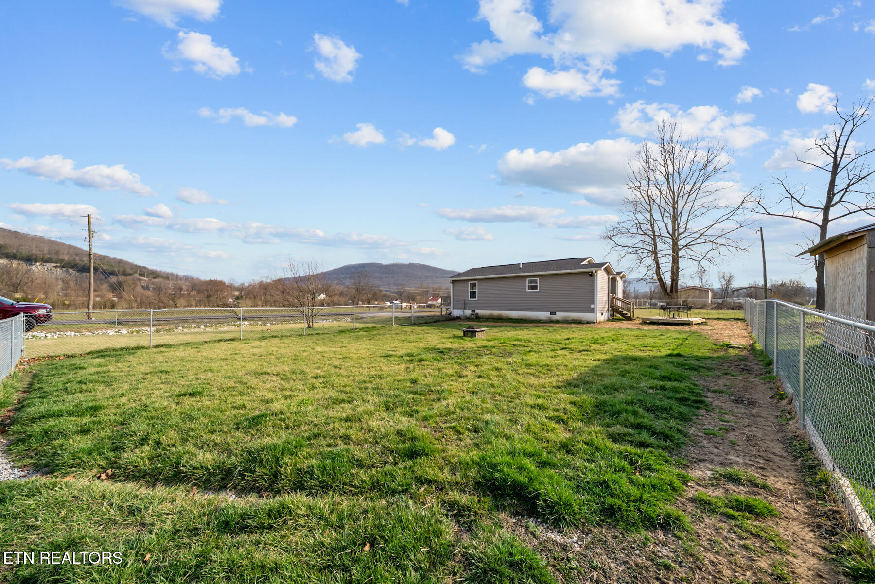 233 Hebbertsburg Road Crab Orchard, TN 37723 - Photo 31 of 40 Yard