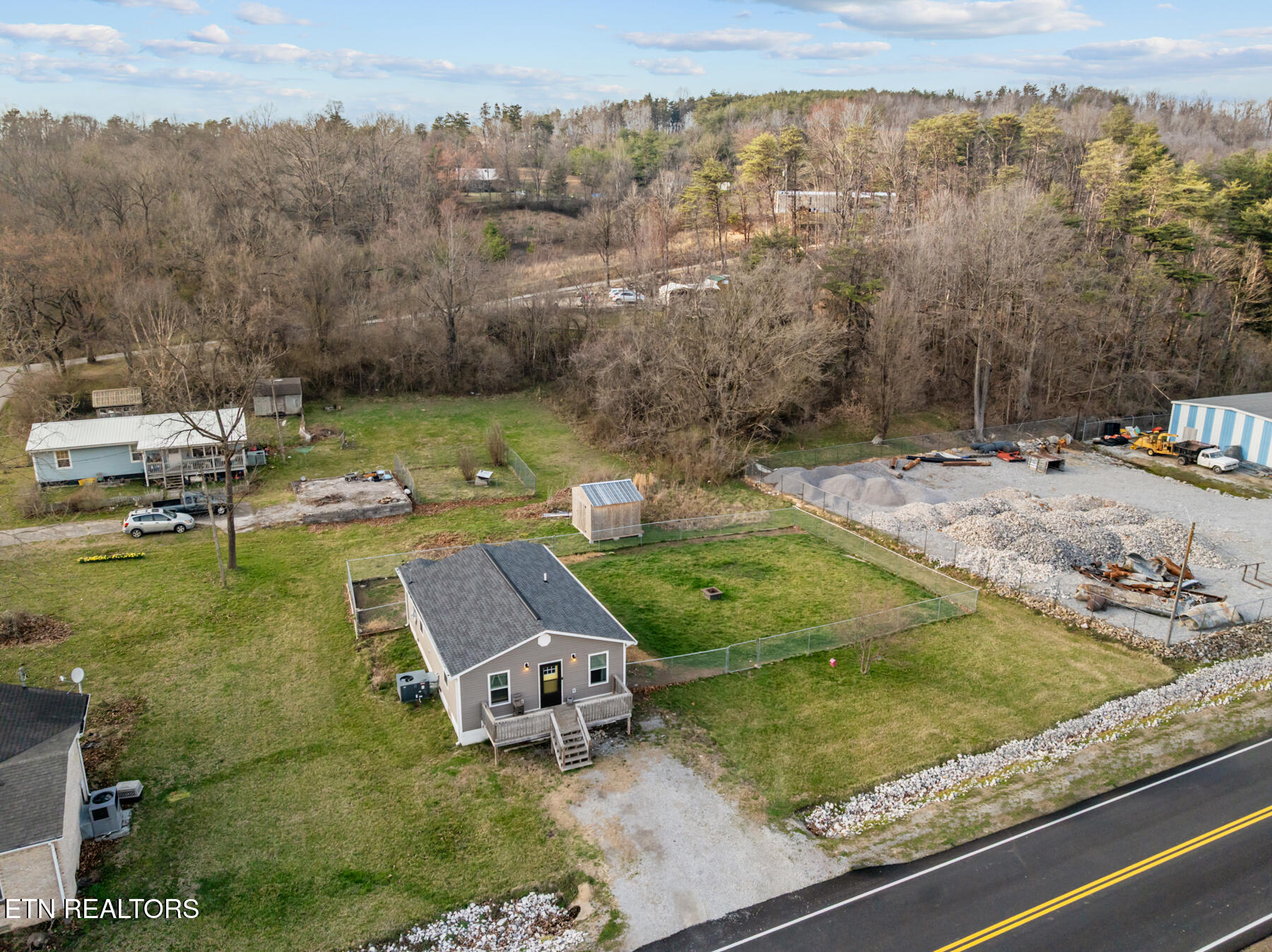 233 Hebbertsburg Road Crab Orchard, TN 37723 - Photo 38 of 40 Aerial