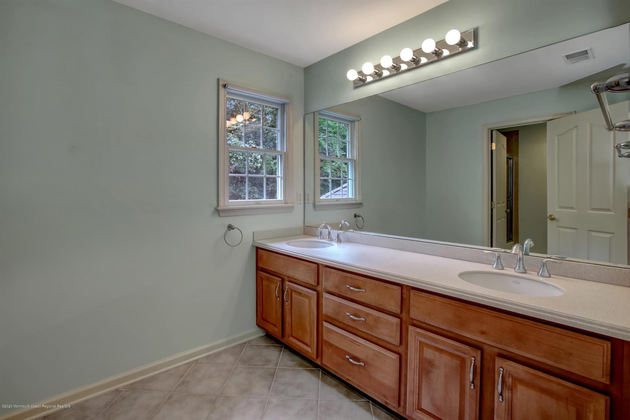 502 West Farms Road Howell, NJ 07731 - Photo 29 of 41 29-Bathroom