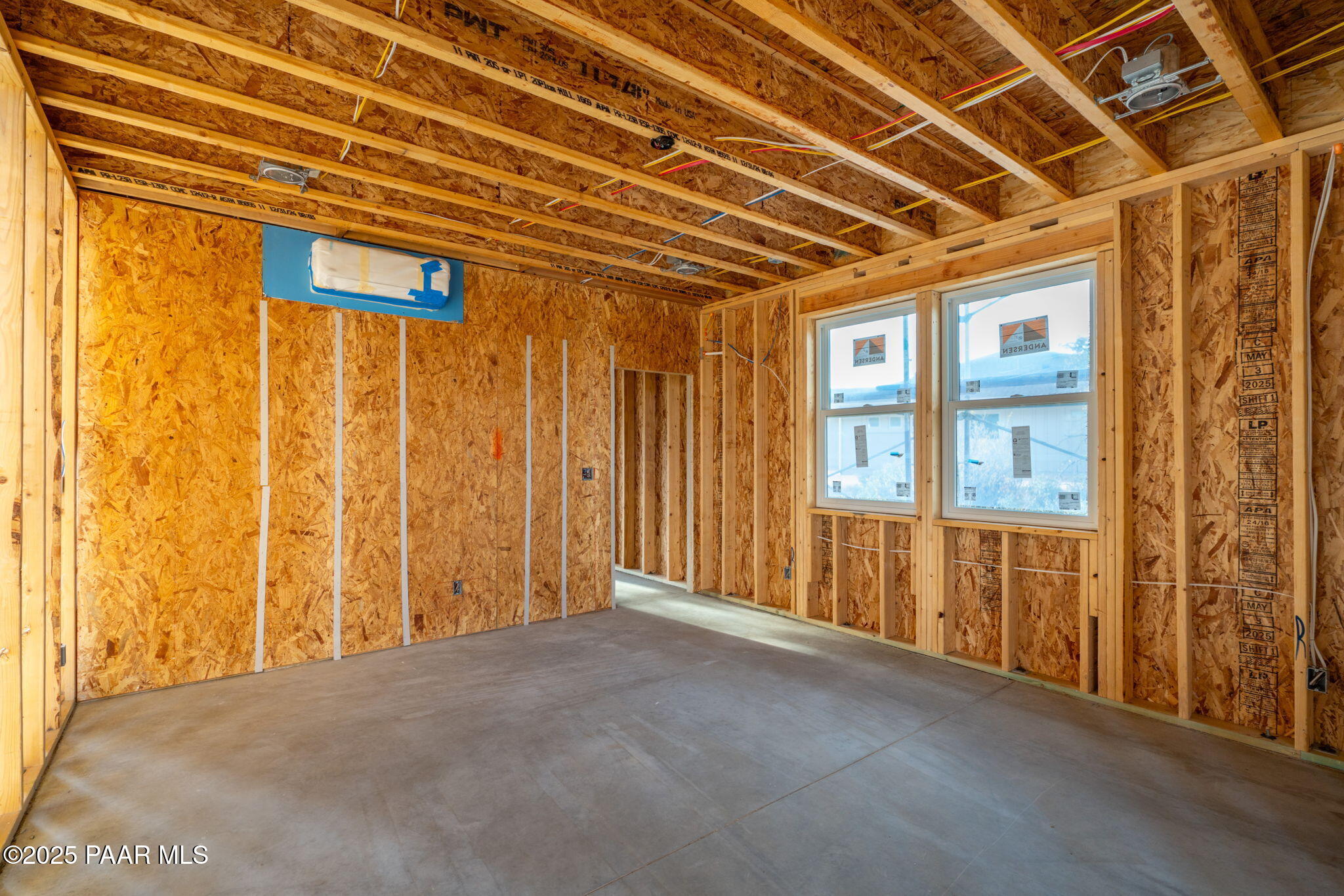 9596 North Bridle Ridge Road Prescott, AZ 86305 - Photo 50 of 58 a view of an empty room
