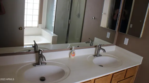 $2,200 | 5490 West Whitten Street, Chandler, AZ 85226