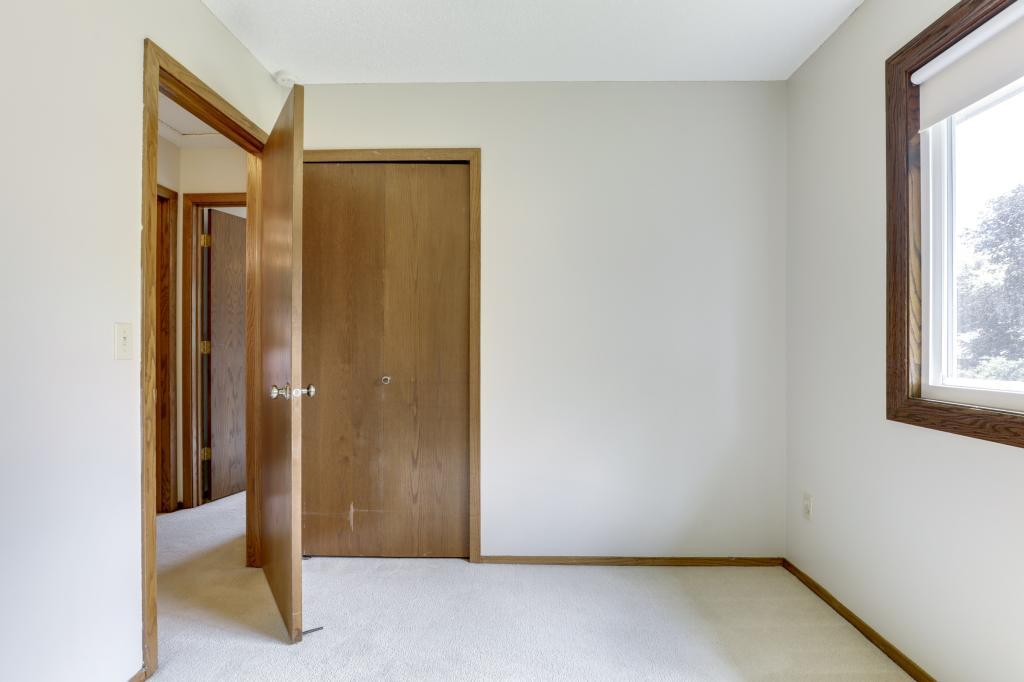 1528 Sherwood Road Shoreview, MN 55126 - Photo 13 of 24 Gallery Image 13
