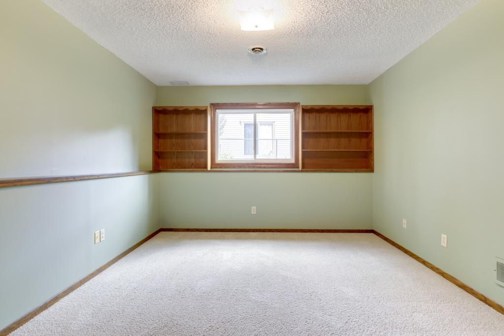 1528 Sherwood Road Shoreview, MN 55126 - Photo 17 of 24 Gallery Image 17