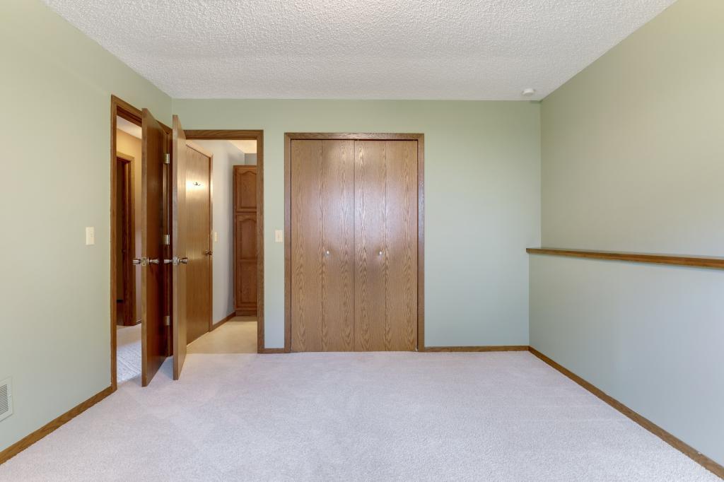 1528 Sherwood Road Shoreview, MN 55126 - Photo 18 of 24 Gallery Image 18