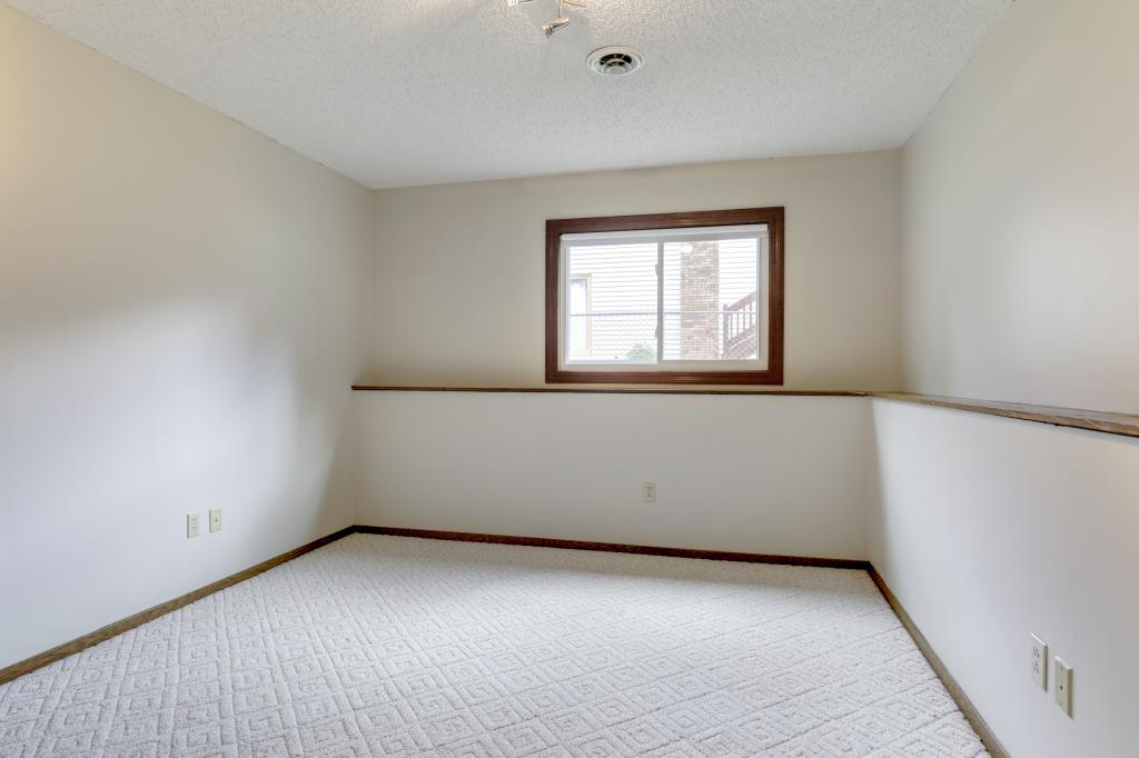 1528 Sherwood Road Shoreview, MN 55126 - Photo 20 of 24 Gallery Image 20