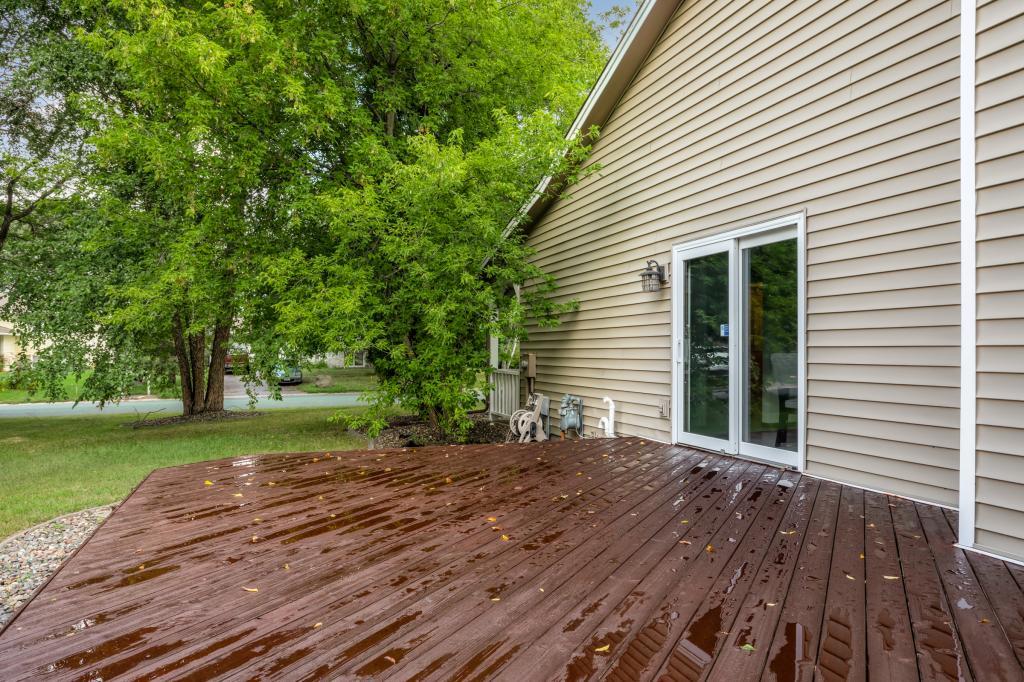 1528 Sherwood Road Shoreview, MN 55126 - Photo 8 of 24 Gallery Image 8