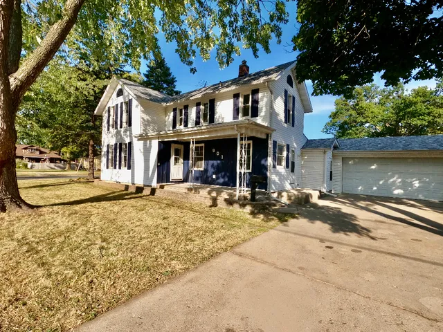 $167,000 | 901 Avenue A, Rock Falls, IL 61071