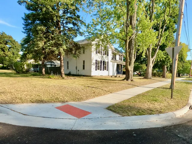 $167,000 | 901 Avenue A, Rock Falls, IL 61071