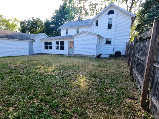 $167,000 | 901 Avenue A, Rock Falls, IL 61071