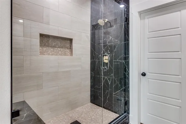 $363,500 | 5601 Houghton Avenue, Fort Worth, TX 76107