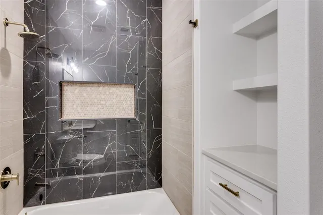 $363,500 | 5601 Houghton Avenue, Fort Worth, TX 76107