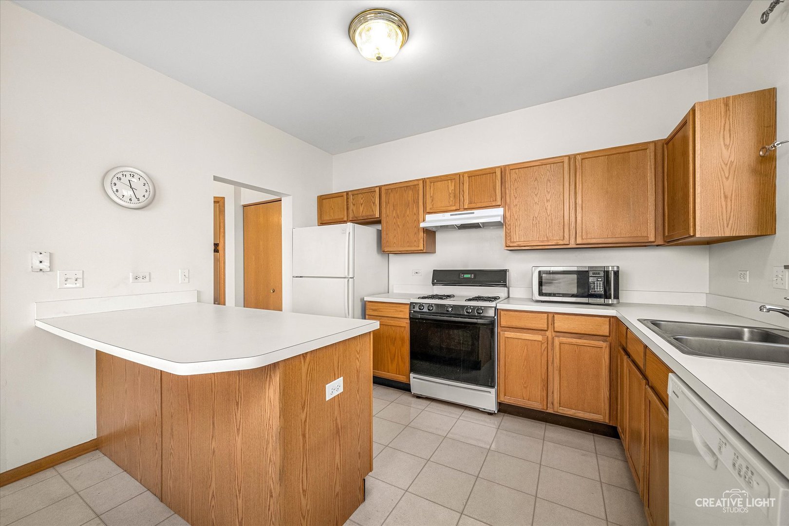 650 Littleton Trail, Unit 224 Elgin, IL 60120 - Photo 10 of 32