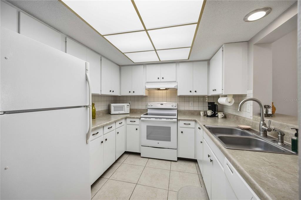 123 Altair Road Venice, FL 34293 - Photo 16 of 49