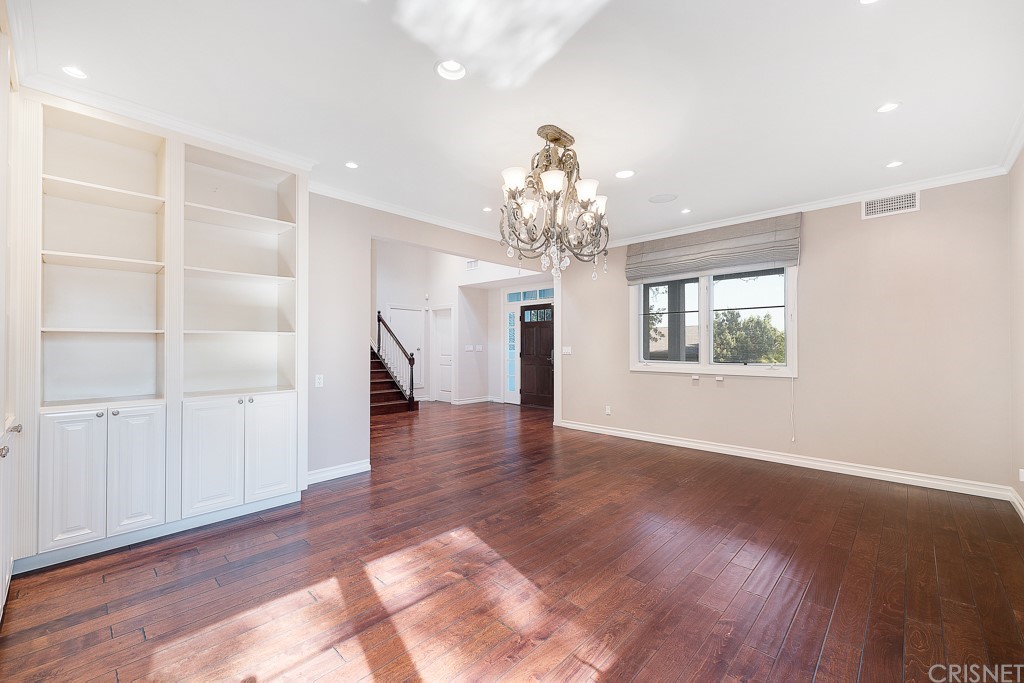 17232 Quesan Place Encino, CA 91316 - Photo 18 of 55