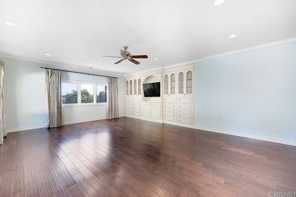 17232 Quesan Place Encino, CA 91316 - Photo 23 of 55