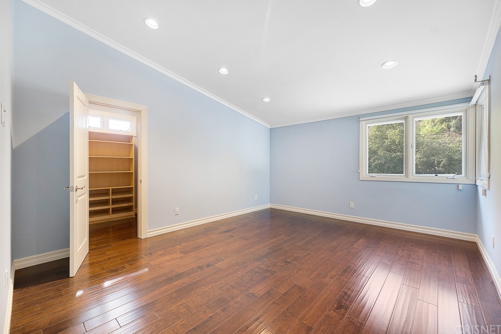 17232 Quesan Place Encino, CA 91316 - Photo 36 of 55