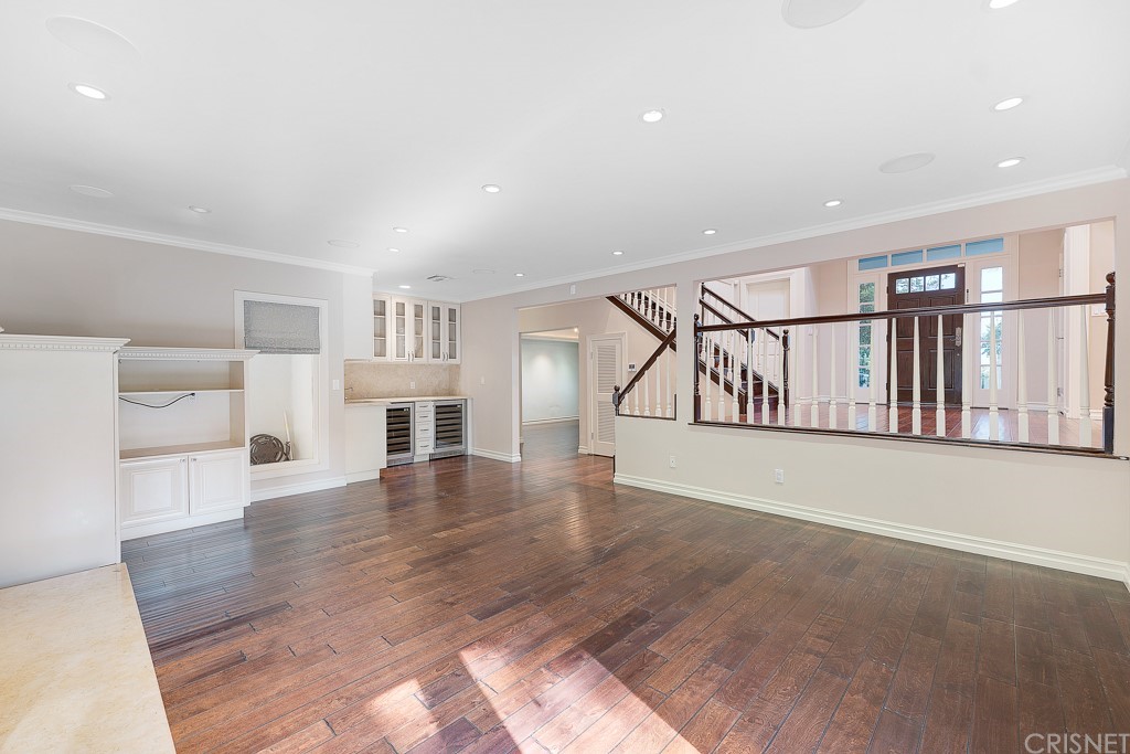 17232 Quesan Place Encino, CA 91316 - Photo 8 of 55