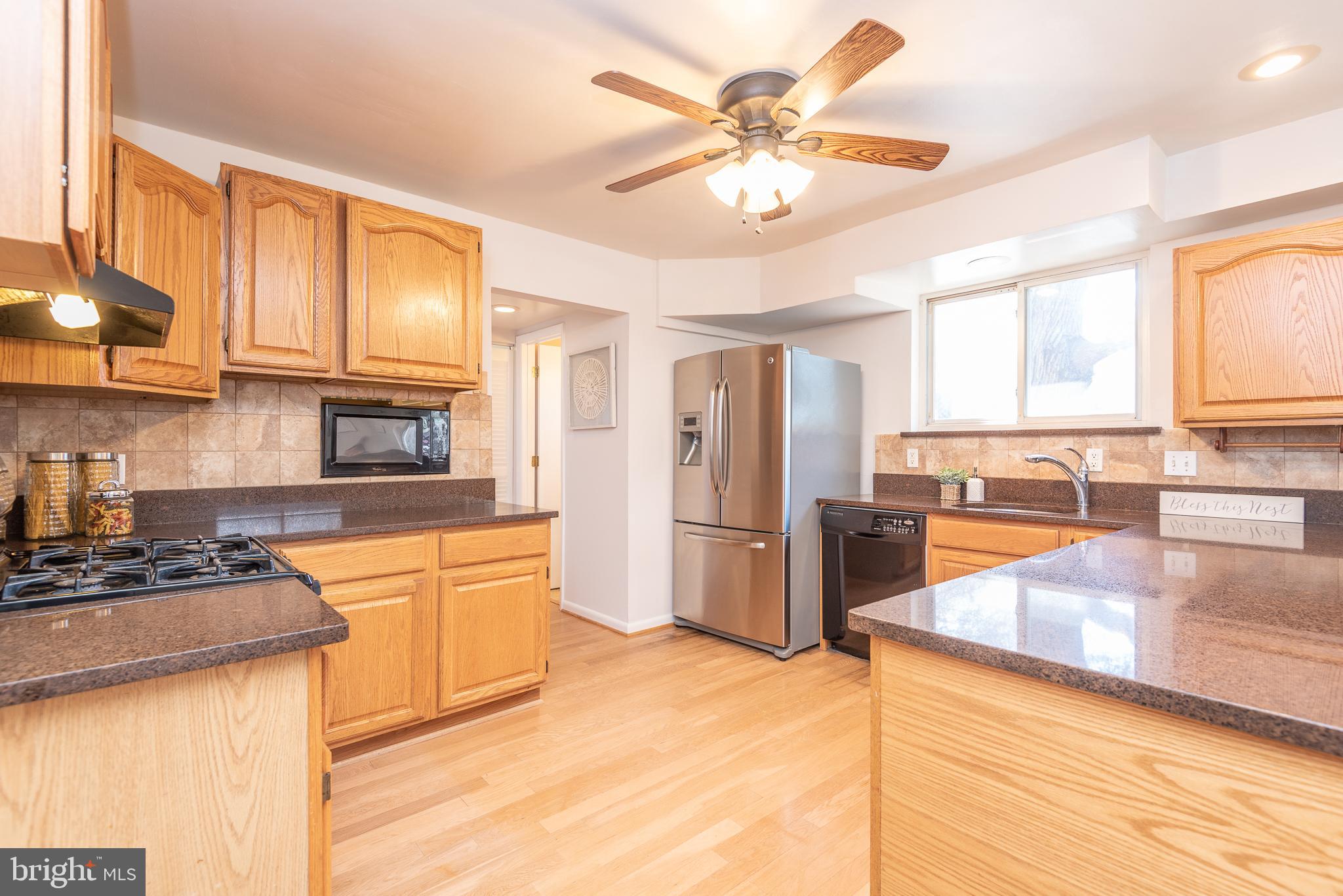 11405 Gilsan Street Silver Spring, MD 20902 - Photo 8 of 28 Gallery Image 8