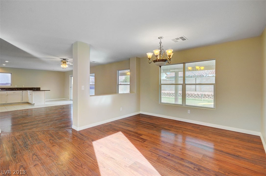 446 Groft Way Henderson, NV 89015 - Photo 12 of 35 Gallery Image 12