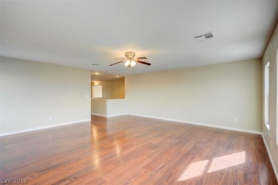 446 Groft Way Henderson, NV 89015 - Photo 18 of 35 Gallery Image 18