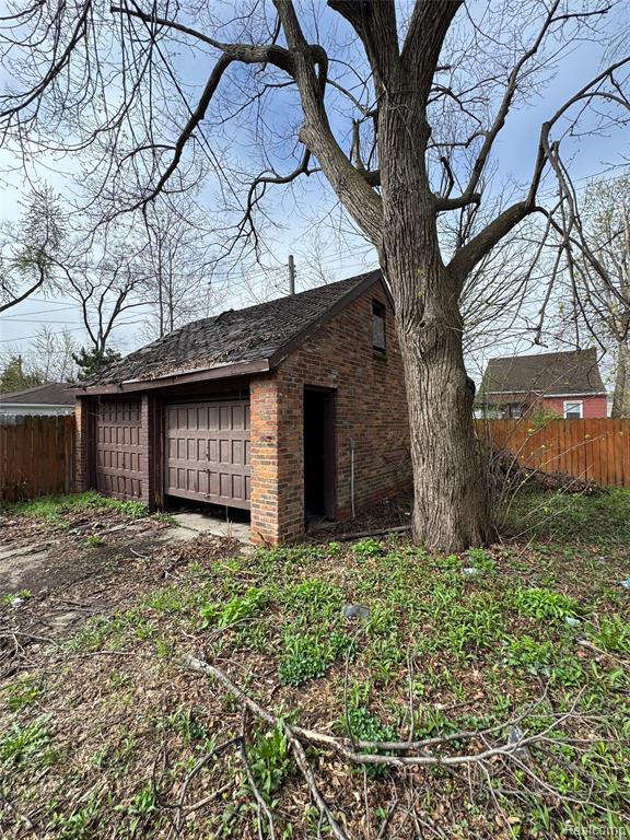 15501 Whitcomb Detroit, MI 48227 - Photo 23 of 24
