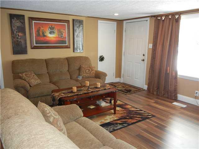 4747 Tincher Road Indianapolis, IN 46221 - Photo 4 of 24 Gallery Image 4