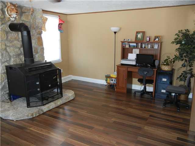 4747 Tincher Road Indianapolis, IN 46221 - Photo 8 of 24 Gallery Image 8