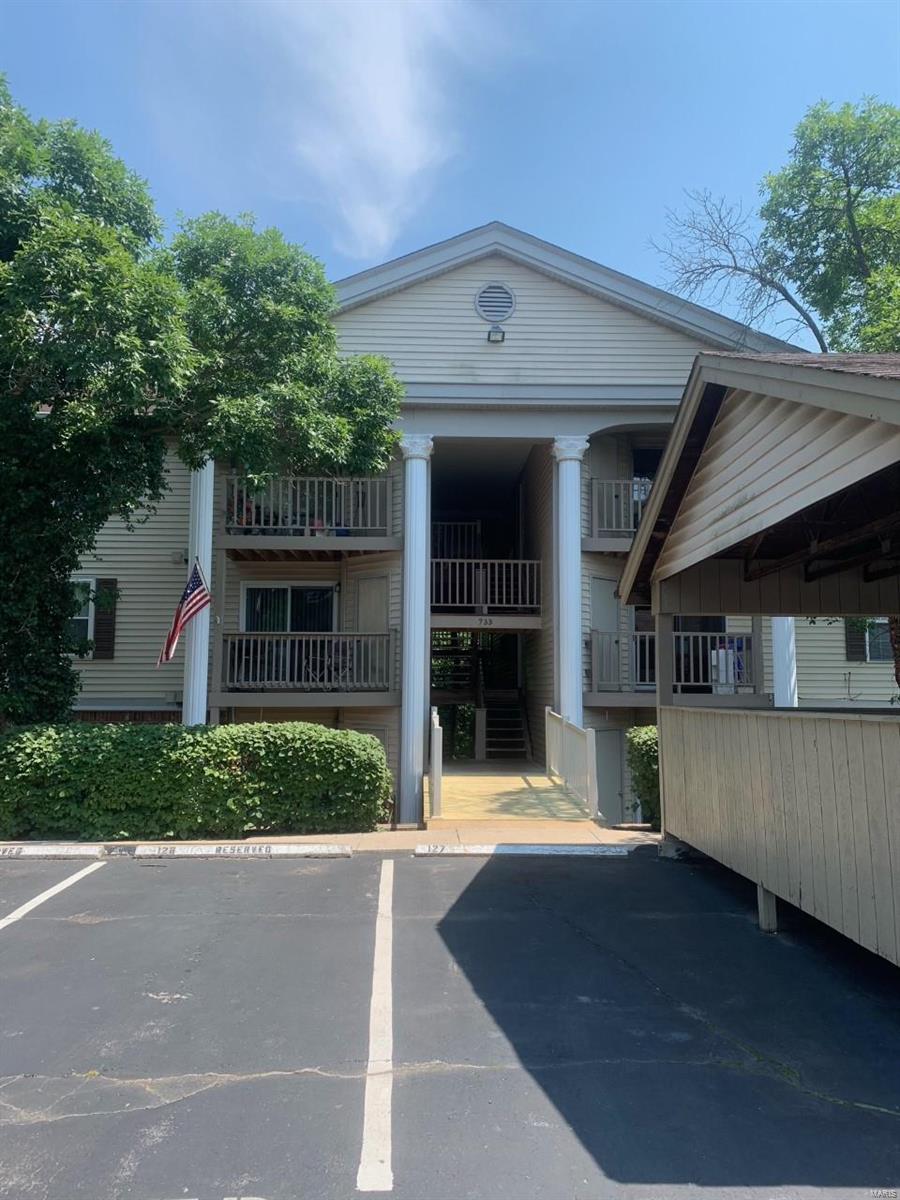 733 Ridgeside Drive, Unit A Ballwin, MO 63021 - Photo 1 of 13 Gallery Image 1