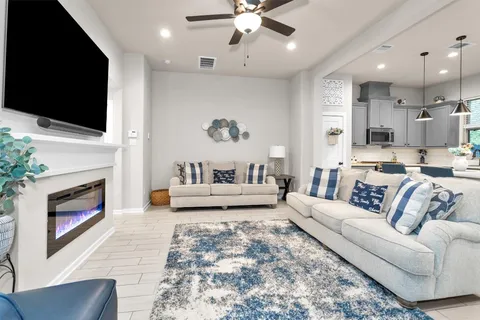 $344,000 | 579 Longleaf Pine Drive, Montgomery, TX 77316