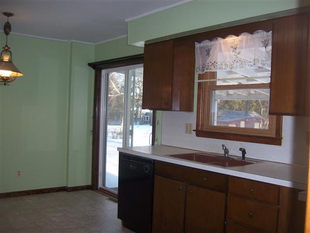 182 Caldicott Road Rotterdam, NY 12303 - Photo 4 of 10 Photo 4
