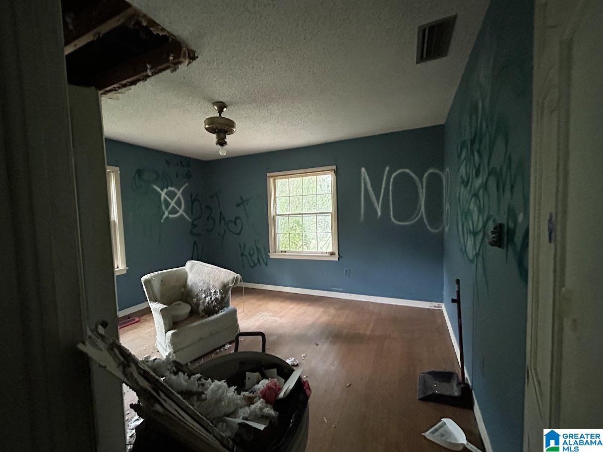 1818 Hillcrest Road Northeast Birmingham, AL 35215 - Photo 6 of 23