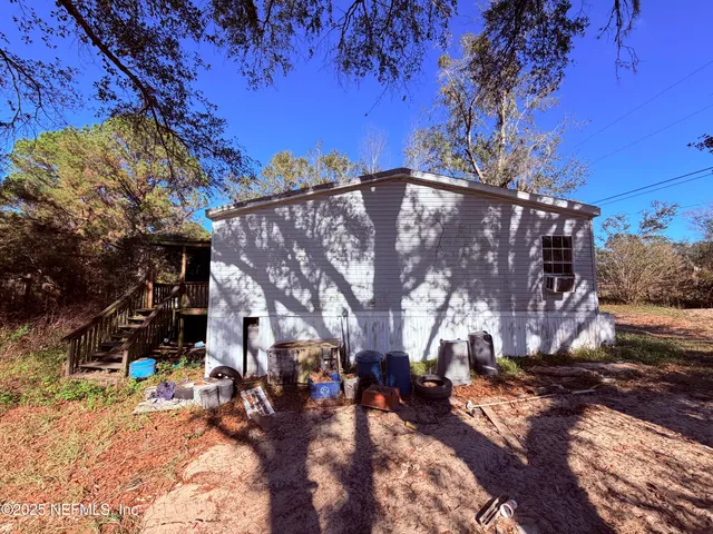 a view of outdoor space with sitting area