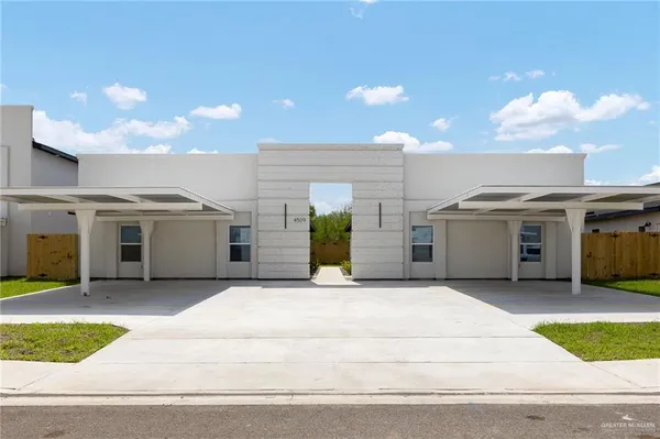 $1,000 | 4617 Larkspur Avenue, Unit 1, McAllen, TX 78501