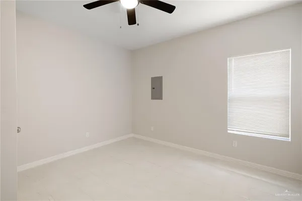 $1,000 | 4617 Larkspur Avenue, Unit 1, McAllen, TX 78501