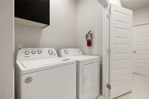 $1,000 | 4617 Larkspur Avenue, Unit 1, McAllen, TX 78501