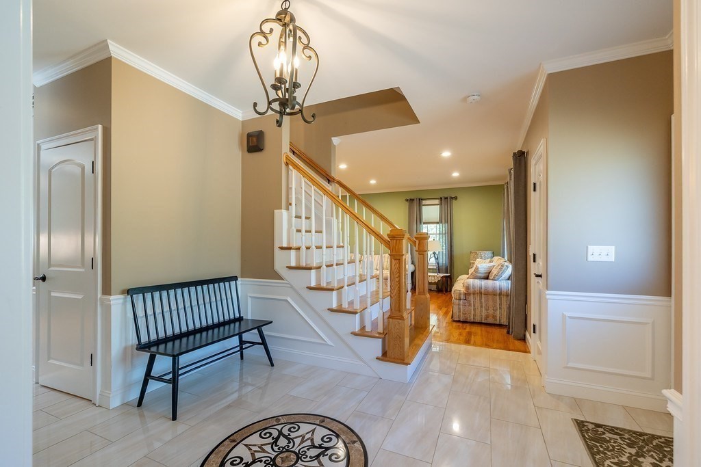 32 Allen Road Billerica, MA 01821 - Photo 4 of 40