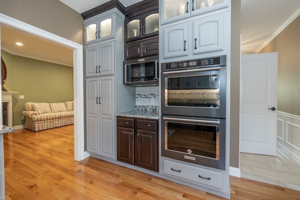 32 Allen Road Billerica, MA 01821 - Photo 7 of 40