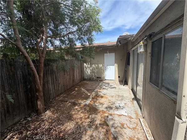 $2,500 | 1459 South Euclid Avenue, Unit 8, Ontario, CA 91762