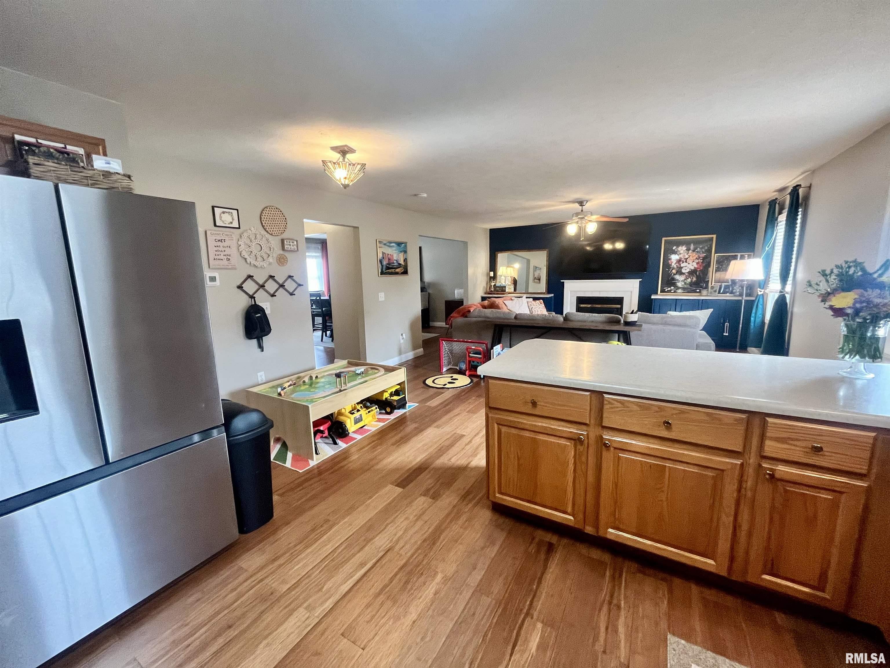 1003 Chippewa Street Normal, IL 61761 - Photo 10 of 34 Gallery Image 10