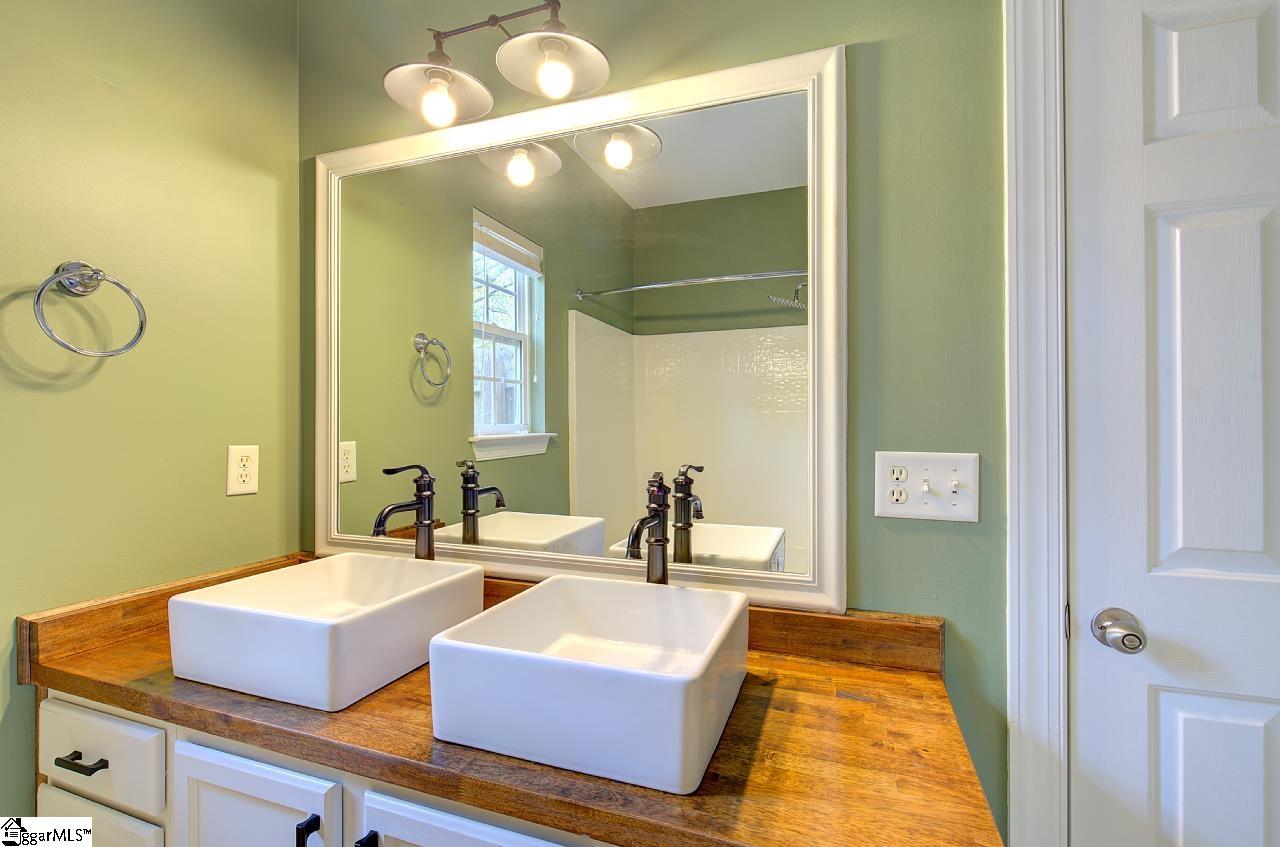 225 Worcester Lane Easley, SC 29642 - Photo 20 of 47 Gallery Image 20