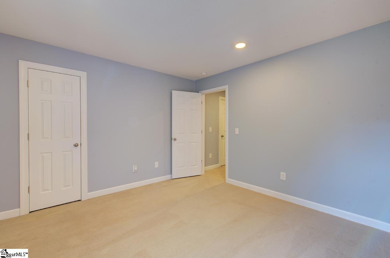 225 Worcester Lane Easley, SC 29642 - Photo 35 of 47 Gallery Image 35