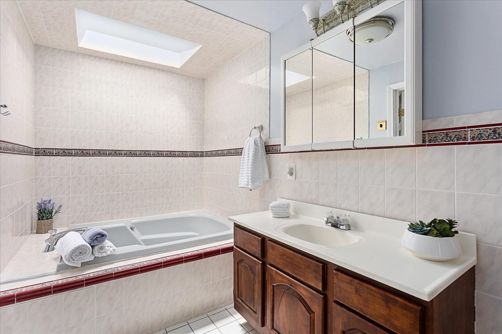9 Notch Brook Road Shrewsbury, MA 01545 - Photo 25 of 36 Gallery Image 25